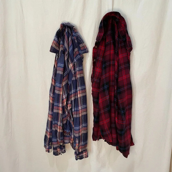 AMERICAN EAGLE SET of 2 Flannels - XS/S - Picture 2 of 10